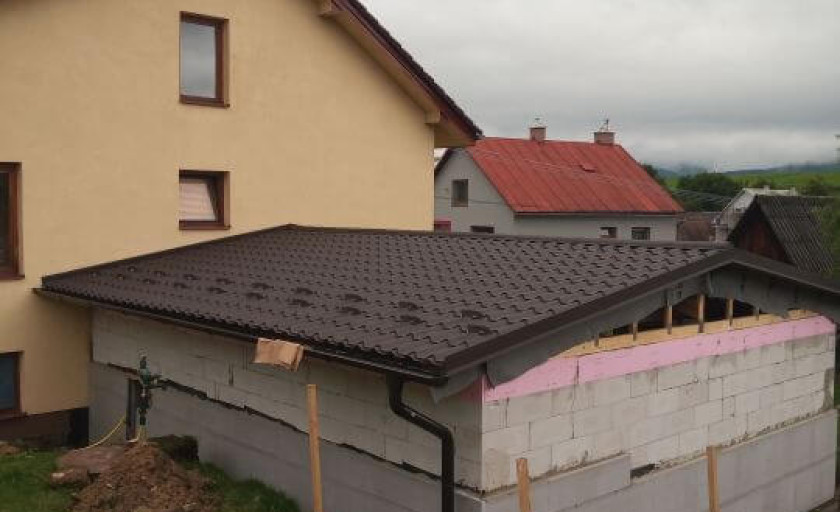 Prístavba farskej budovy Snakov