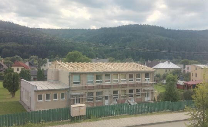 Rekonštrukcia ZŠ a MŠ Mokroluh